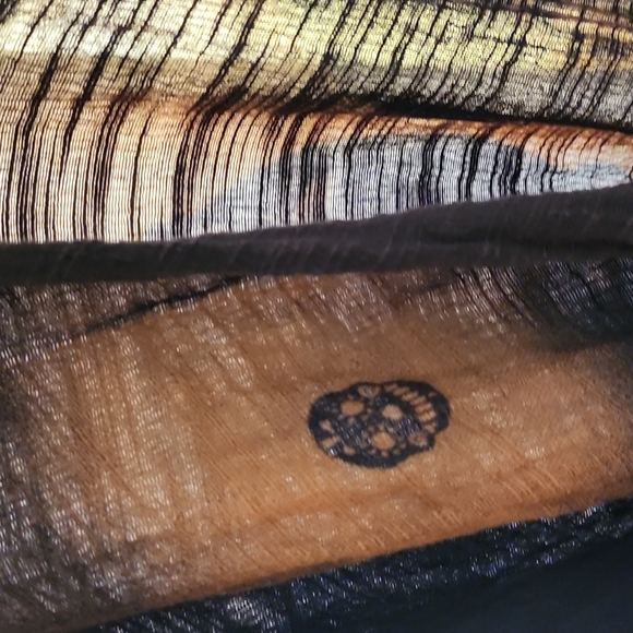 New Upcycled Bleach Stencil Vintage Thread Cotton Dia de las Muerte Shawl - Picture 3 of 5